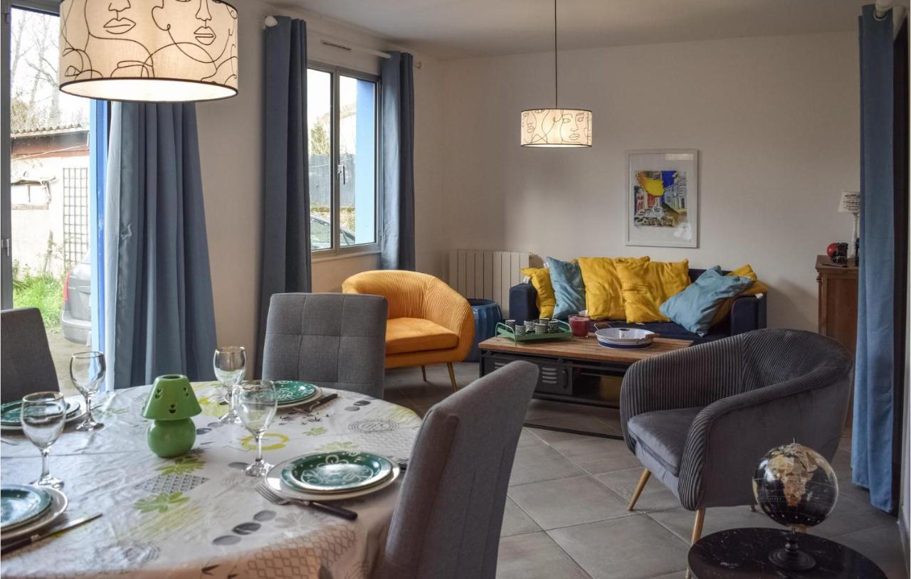 Awesome Home In Paimpol With Kitchen Exteriör bild
